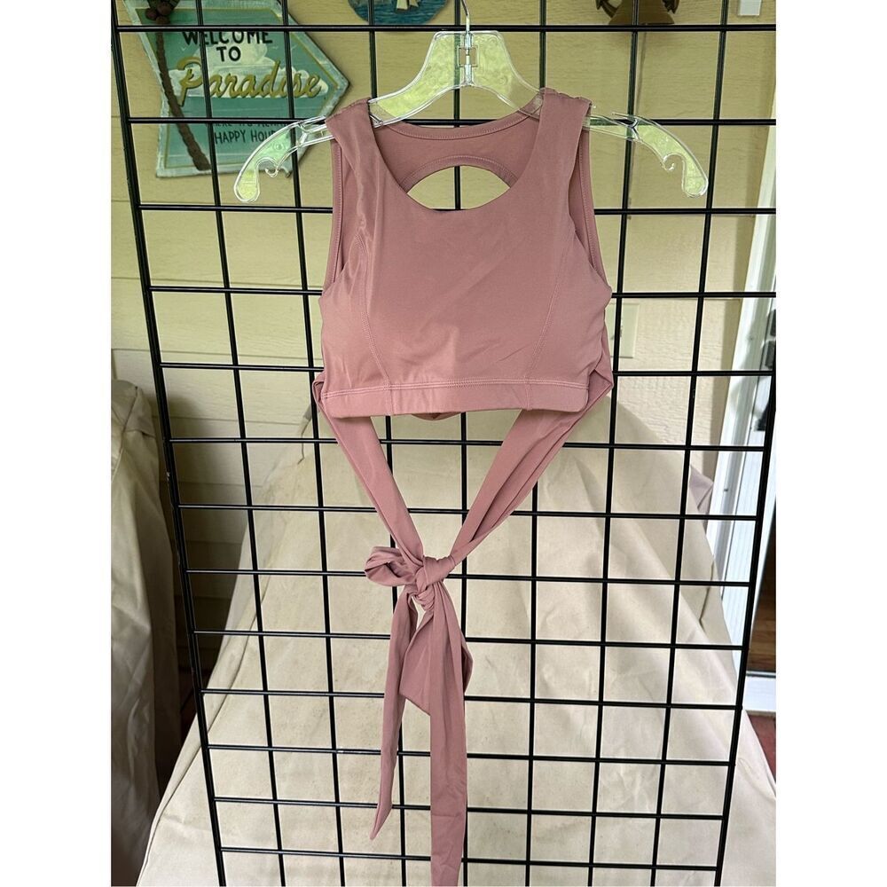 All Tied Up Yoga Top Blush Sz Small‎ NWOT